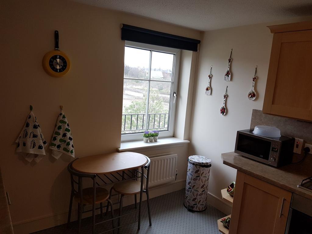 Edinburgh City Deluxe Apartment Exterior photo