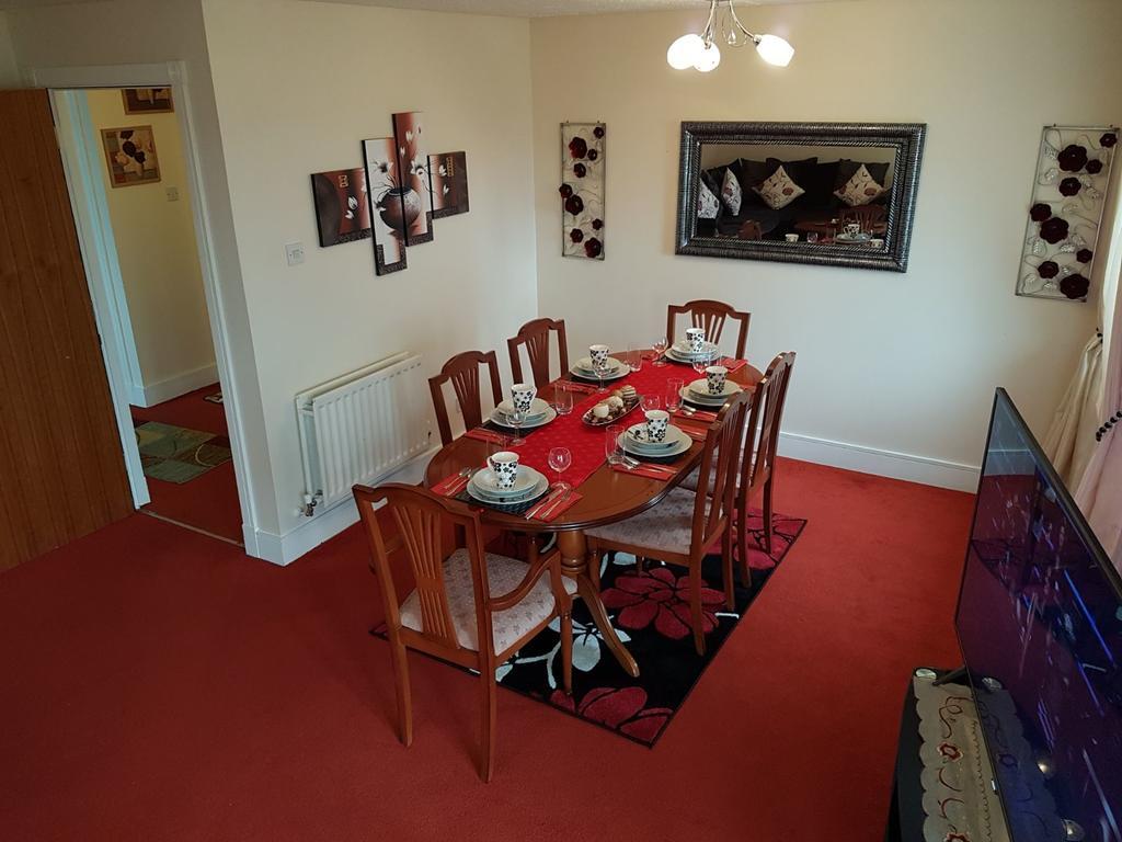 Edinburgh City Deluxe Apartment Exterior photo