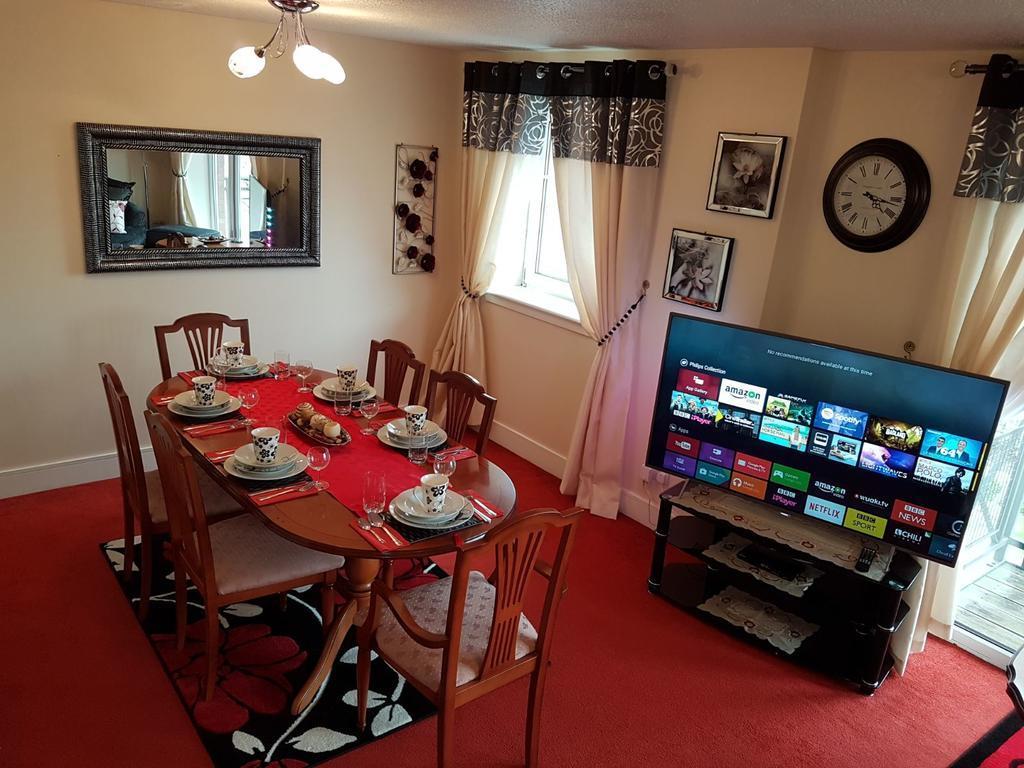 Edinburgh City Deluxe Apartment Exterior photo