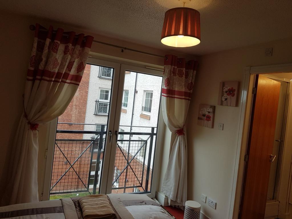 Edinburgh City Deluxe Apartment Exterior photo
